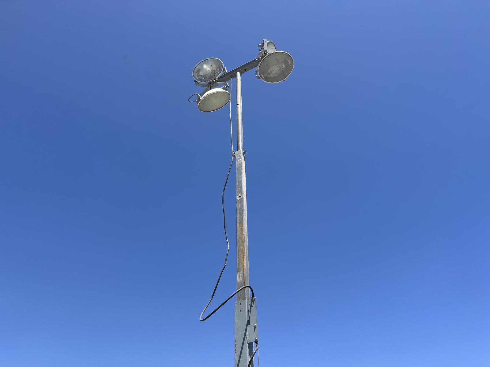 ./imagenes/INVOICE/2019/18099/ALLMAND NIGHT-LITE PRO II (12).JPG